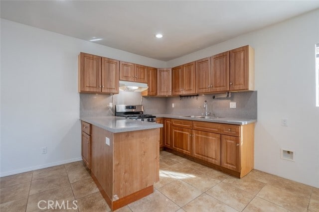 Foto del edificio - 10407 McClemont Ave