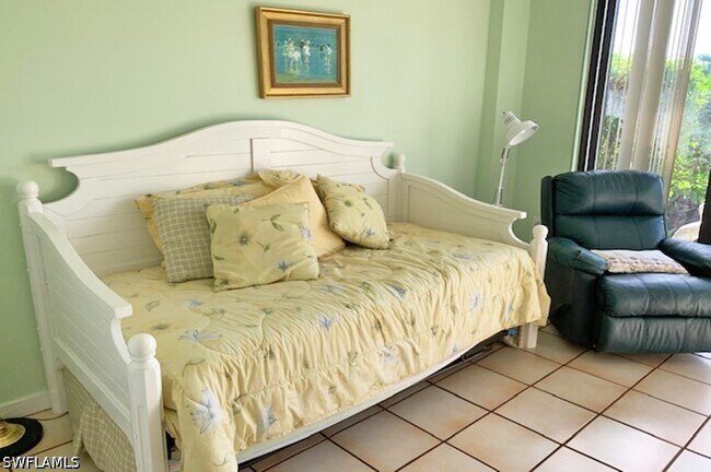 Foto del edificio - 180 Seaview Ct