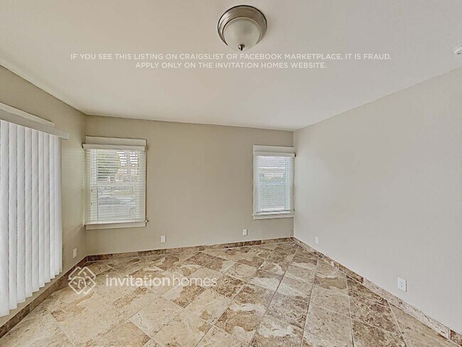 Foto del edificio - 1025 W 12th St