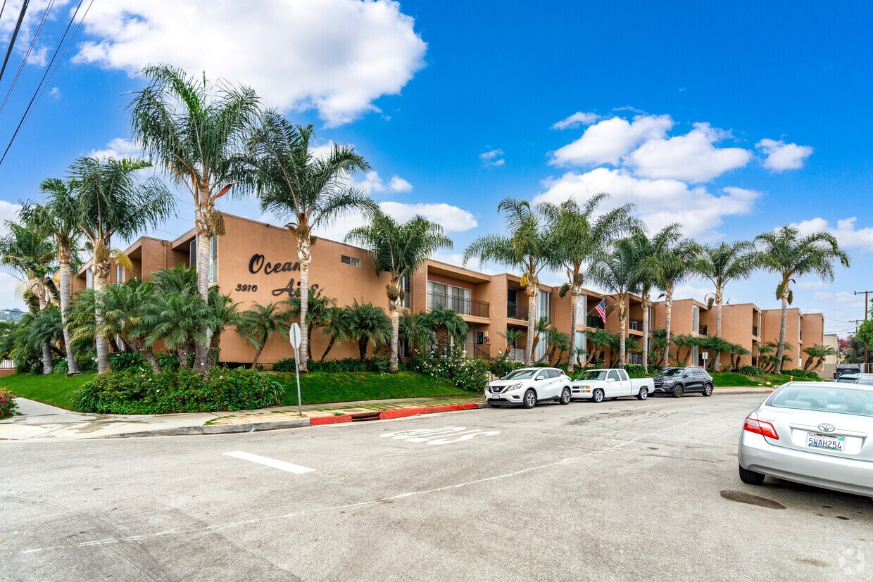 Primaria - 3910 W 238th St
