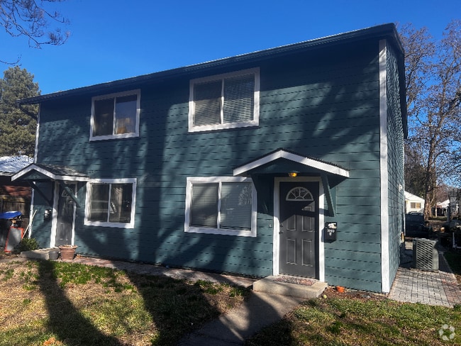 Building Photo - 1040 Bonnie Brae St