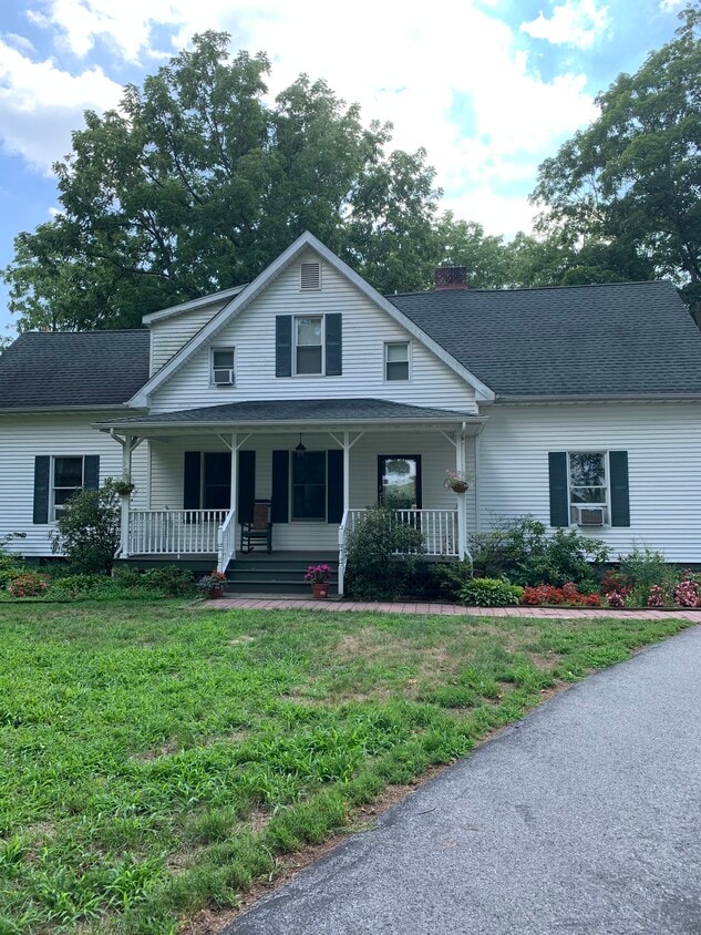 Primary Photo - 292 Manchester Rd