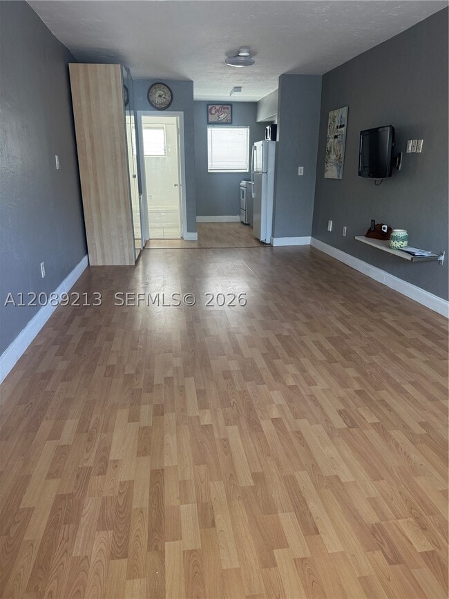 Building Photo - 1611 10th St