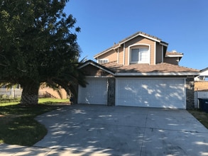Building Photo - 3142 Tourmaline Ln