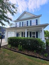 Building Photo - 8534 Royal Palm Ln