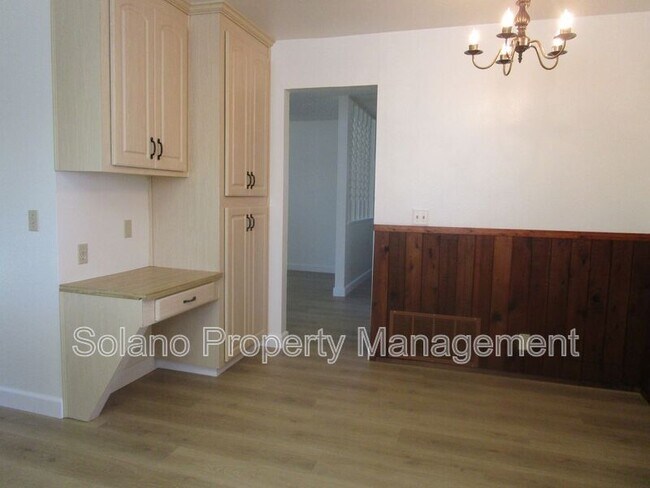 Foto del edificio - 110 Oxford Ct