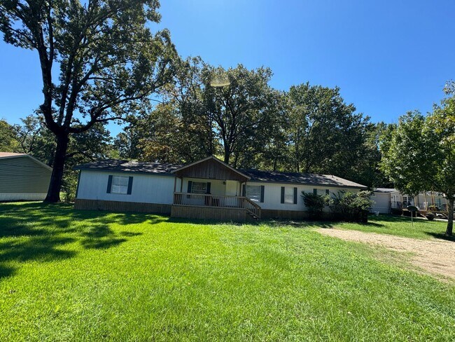 Foto del edificio - *NICE 4/2 MOBILE HOME ON FLOURNOY LUCAS*