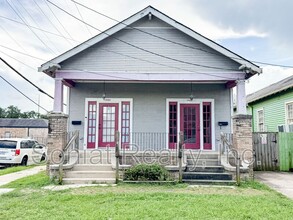 Building Photo - 1902 Iberville St