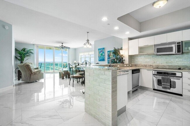 Foto del edificio - 2640 Lake Shore Dr