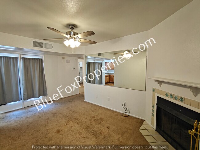 Foto del edificio - 3690 N Country Club Rd