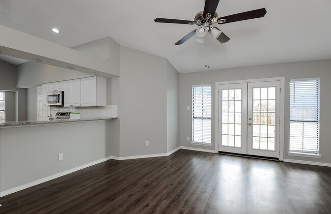 Foto del edificio - 3707 Seville Ln