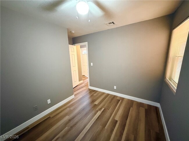 Building Photo - 452 Comstock Ave