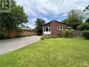 Building Photo - 3 FLEETWELL Ct