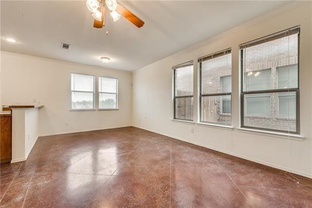 Foto del edificio - 8436 Jay St