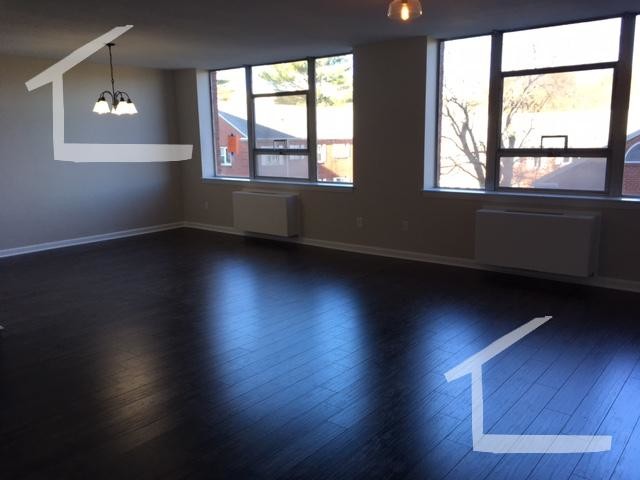 Foto del edificio - 20 Hammond Pond Pkwy