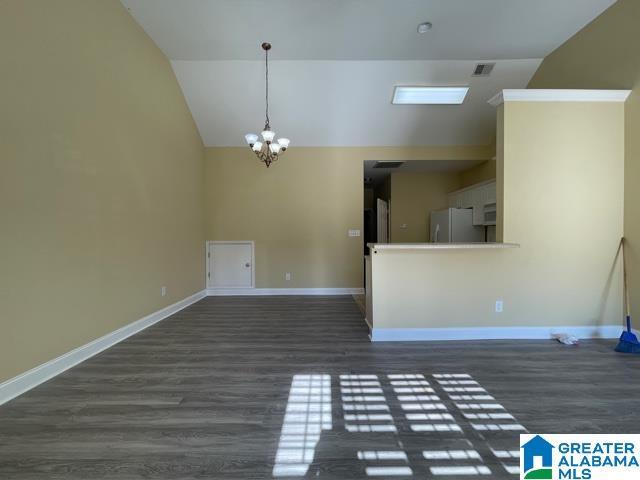 Foto del edificio - 3013 Oaks Dr