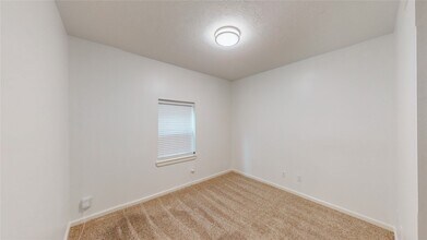 Building Photo - 5843 Petty St