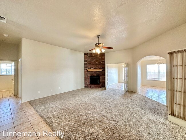 Building Photo - 3 br, 2 bath House - 3710 Barbed Wire Dr