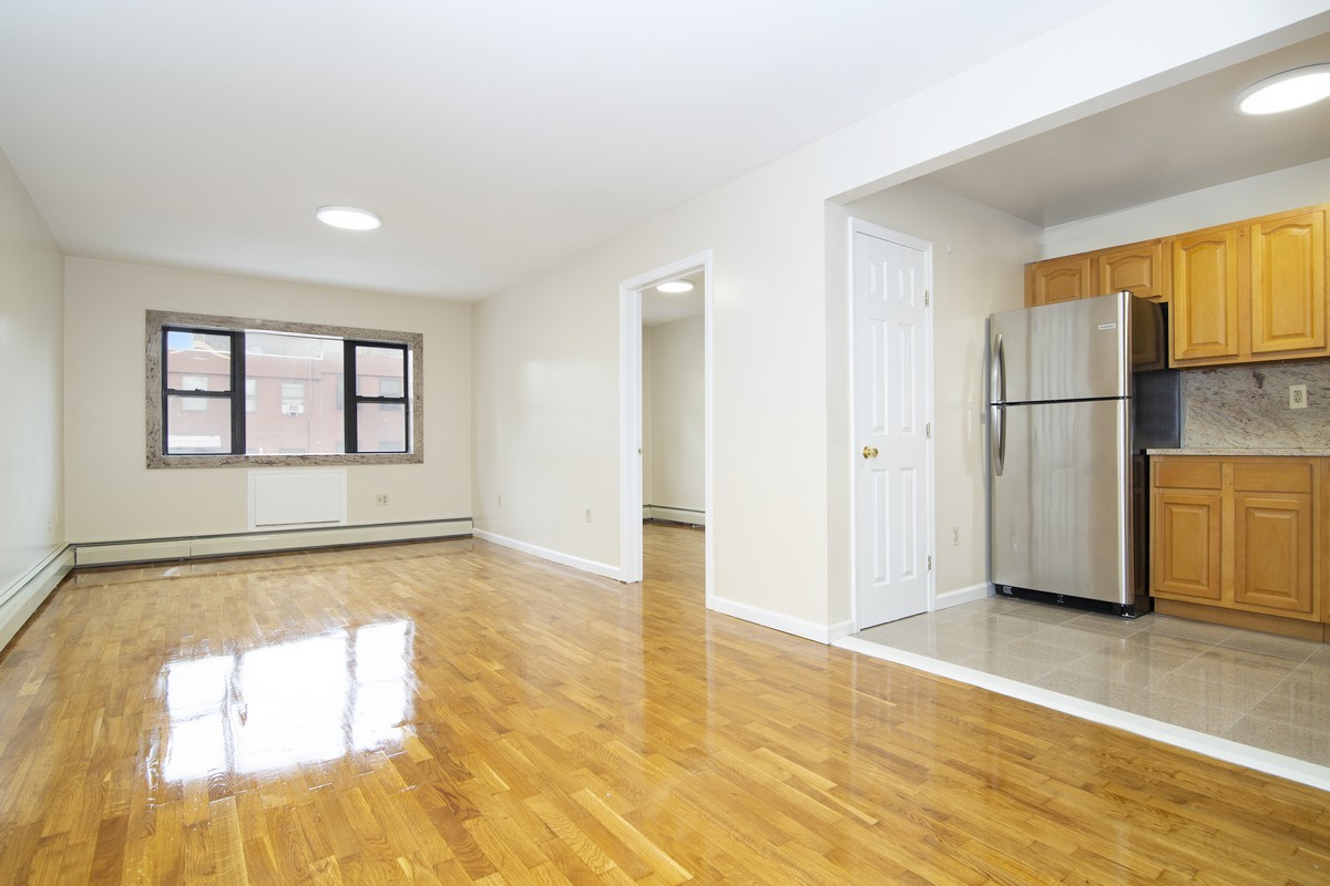 Foto principal - 31 Stuyvesant Ave