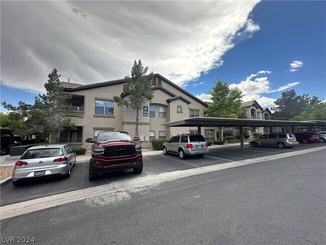Foto del edificio - 8250 N Grand Canyon Dr