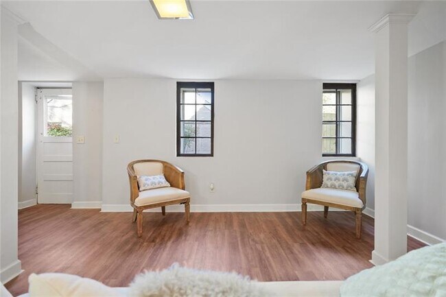 Foto del edificio - 526 E Wesley Rd NE