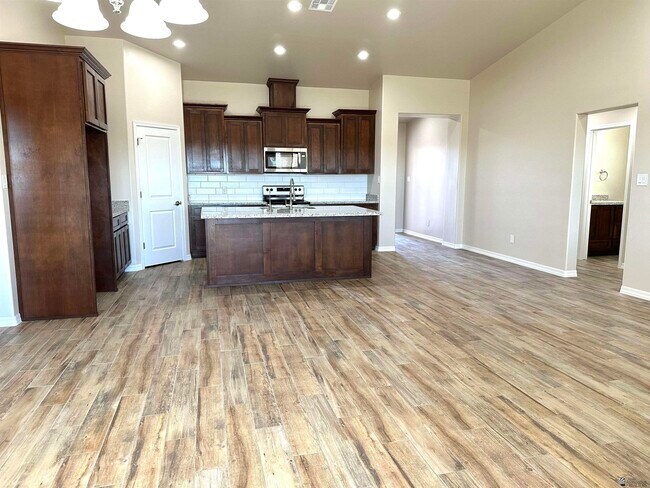 Foto del edificio - 12623 E 50th Ln