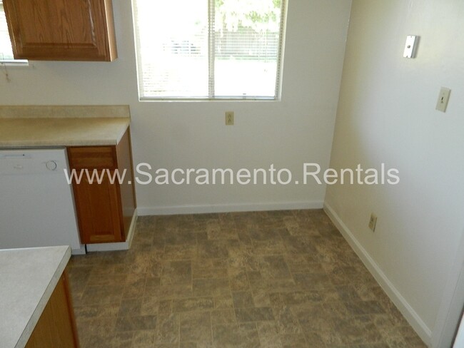 Building Photo - Charming Arden Area 3bd/1ba House with Garage