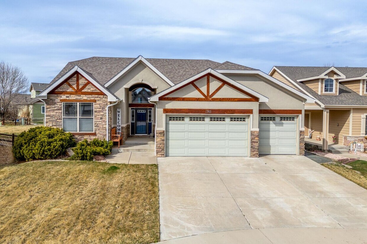 Primary Photo - 5-bedroom, 3-bathroom home located in Wind...