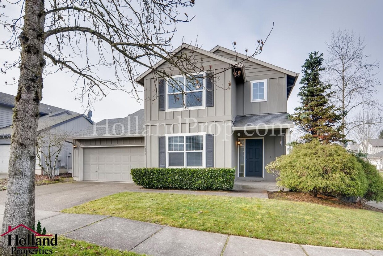 Charming 3-Bedroom Single-Family Home with... - Charming 3-Bedroom Single-Family Home with...