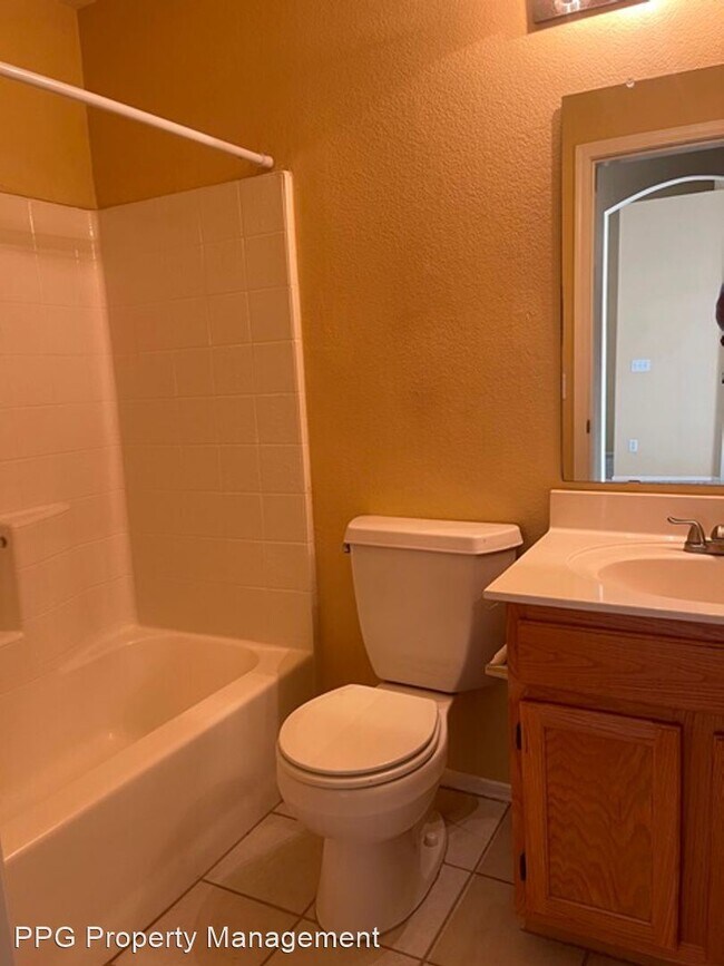 Building Photo - 3 br, 2 bath House - 16522 N 68th Dr