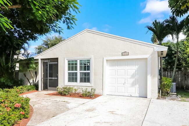 Building Photo - 10683 Aquarius Ln
