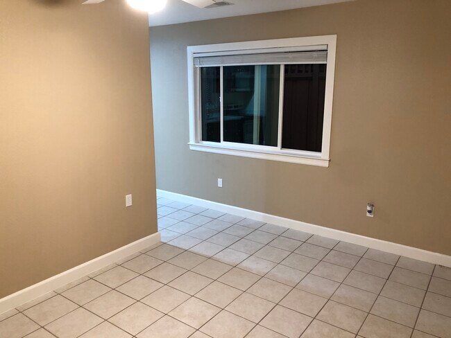 Foto del edificio - 1015 Tulane Ave