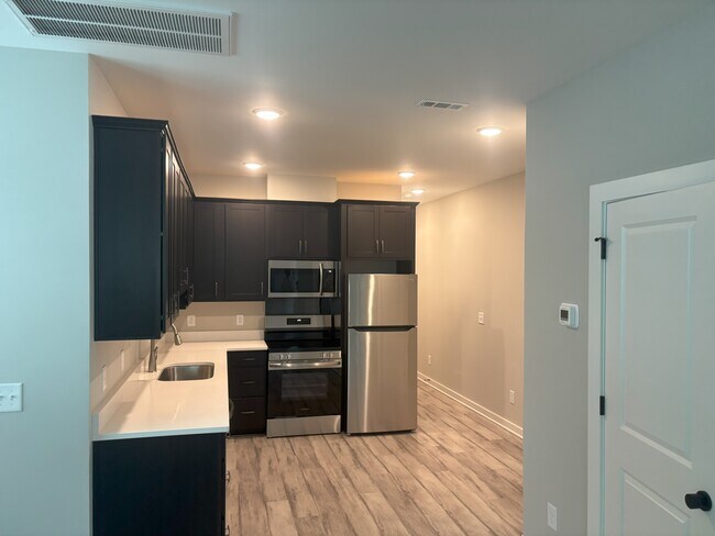 Foto del edificio - 439 Hobbs Ave