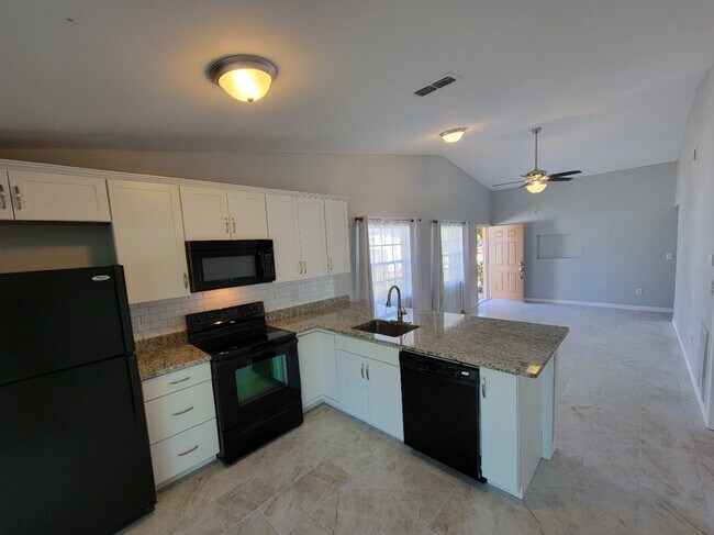 Kitchen - 1711 Paint Branch Way