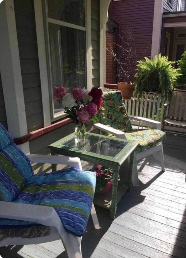 Building Photo - 2 Bedroom Duplex in Rochester