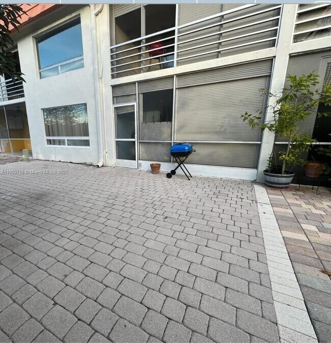 Foto del edificio - 4321 NW 9th Ave