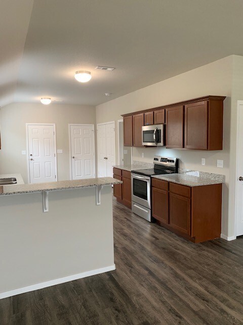Foto del edificio - 5002 W Claxton Cir