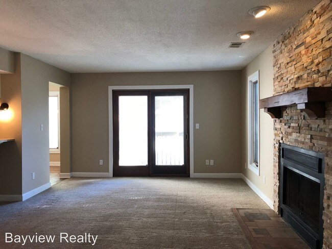 Building Photo - 3 br, 3.5 bath House - 2302 Croix Dr