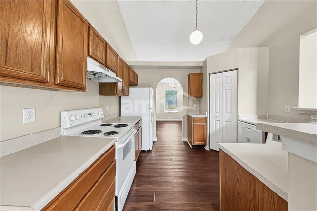 Foto del edificio - 368 Evergreen Cir