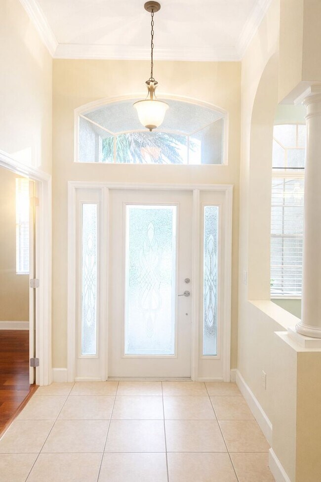 Foto del edificio - EXECUTIVE CONSERVATION HOME FOR RENT 5 Bedrooms | 4 Baths | 3-Car Garage