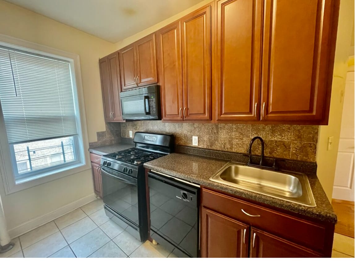 Foto principal - 150 Belmont Ave