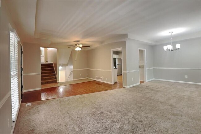 Foto del edificio - 1746 Charrington Way