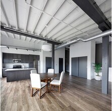 Building Photo - 107 Hamilton St