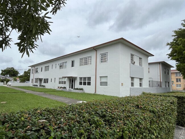 Foto del edificio - 3905 W Flagler St