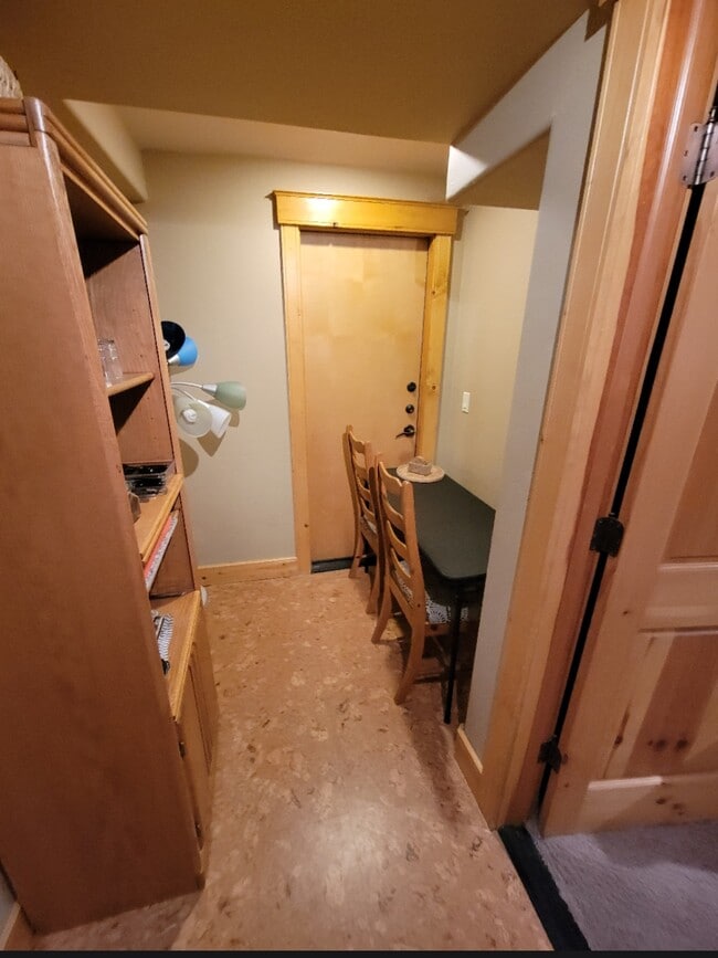Building Photo - 145 Gold Run Cir