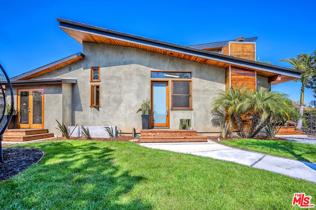 Foto principal - 4450 Campbell Dr