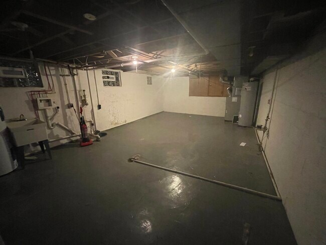 Building Photo - 3712 Ruskin Pl