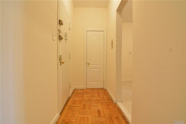 Building Photo - 7201-7204 4th Ave