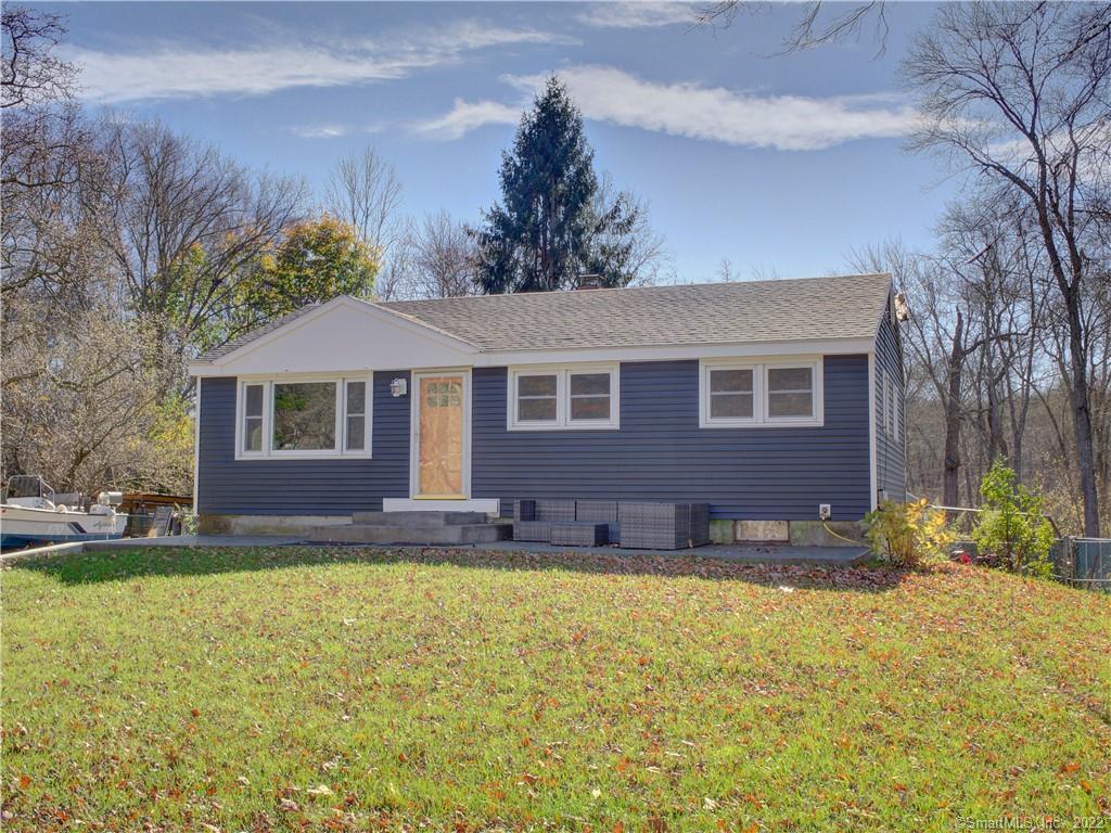 Primary Photo - 38 Pond Dr