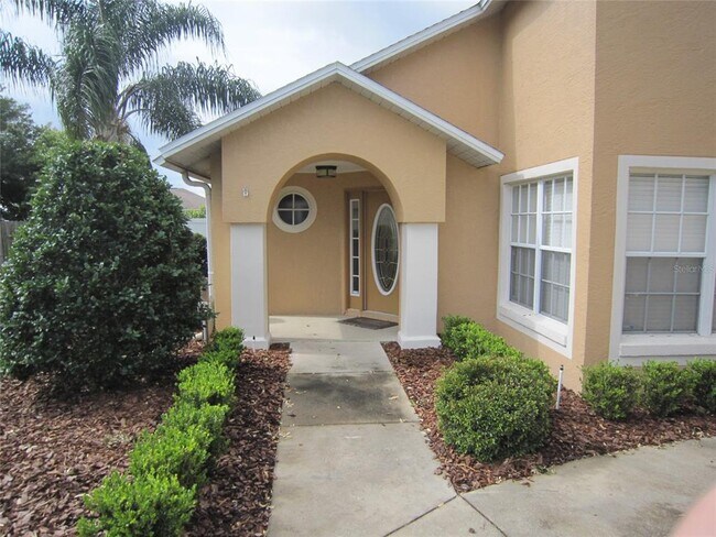 Building Photo - 3183 Valley Vista Cir